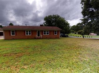 2402 Hillcrest Dr, Monroe, NC 28110