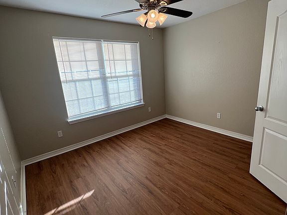 2nd image of 60 Woodland St