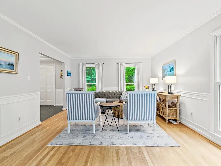 11002 Warwickshire Dr — Photo 18