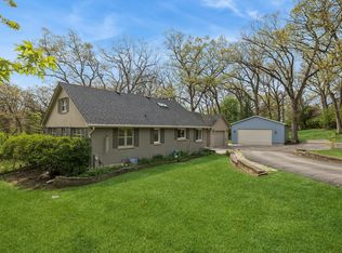 809 Ridgeland St, Fox River Grove, IL 60021