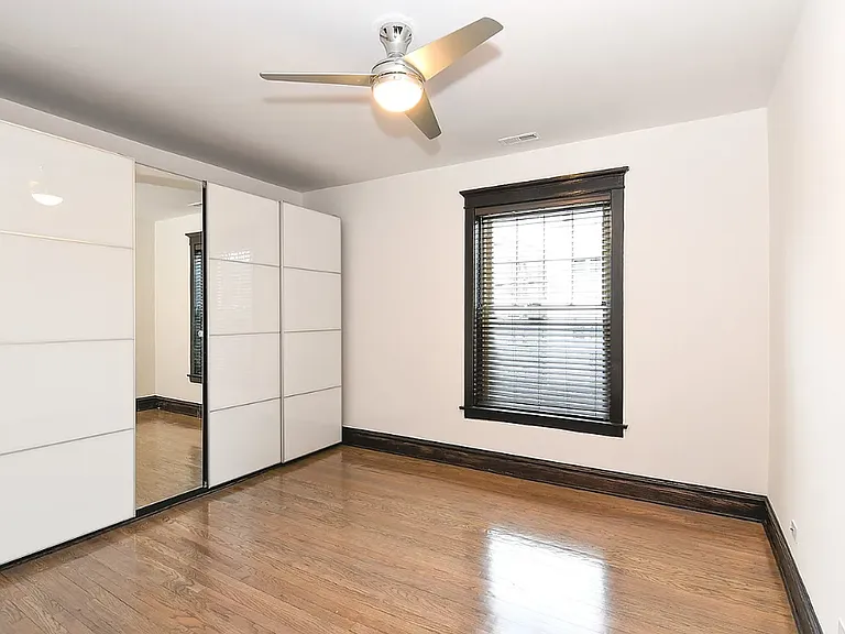 1414 W Rascher Ave #1W — Photo 6