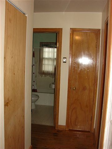 2nd image of 4818 Peabody St