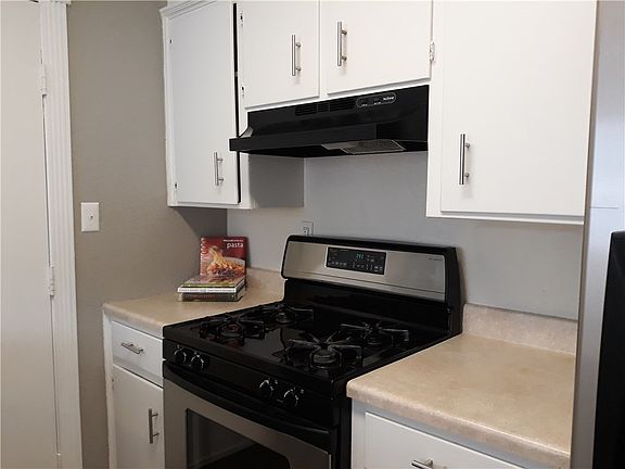 4th image of 10011 Quail Valley Blvd #B