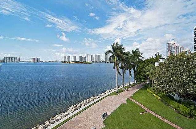 2nd image of 3500 Mystic Pointe Dr APT 308