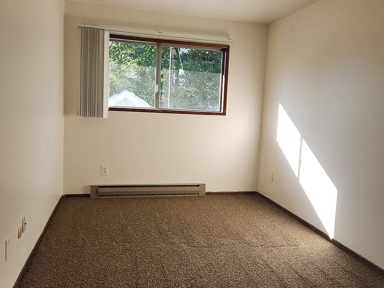 1260 Nandina St — Photo 12