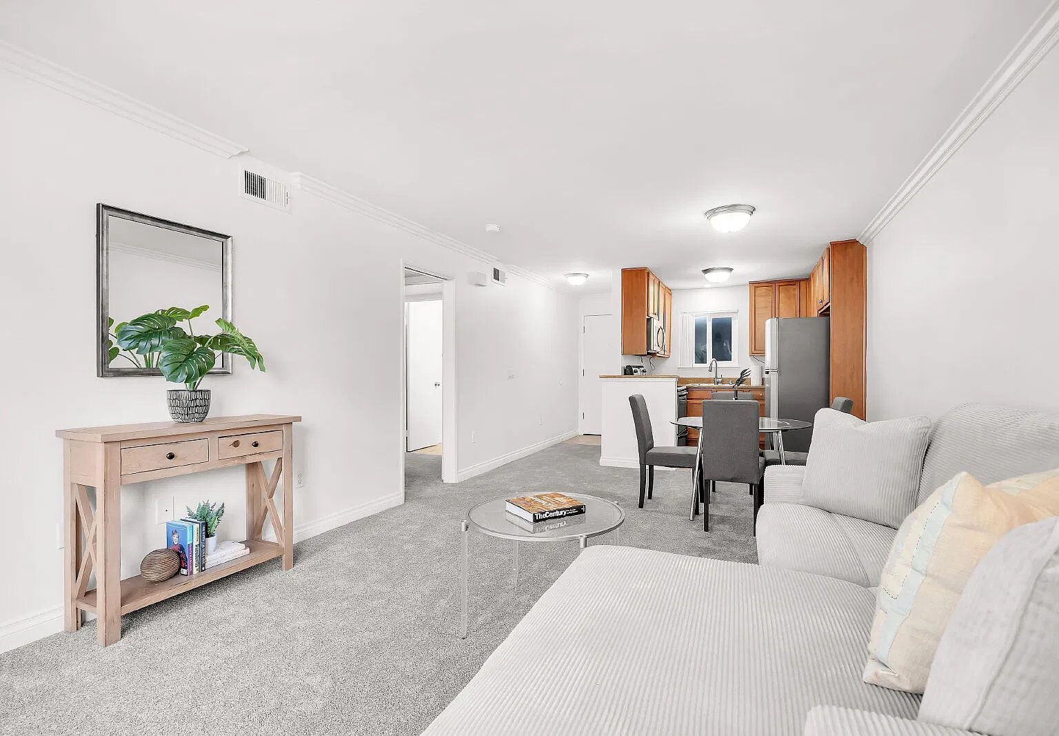 2 bed, 2.0 bath, 841 sqft, $3,100 — Photo 4
