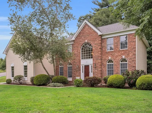 25 Faulkner Rd, Shrewsbury, MA 01545