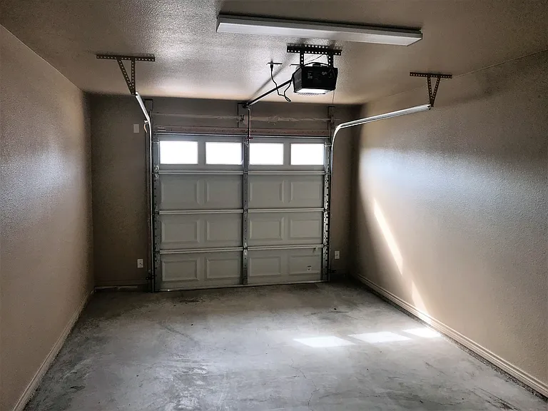 4601B Skyflower Ln — Photo 32