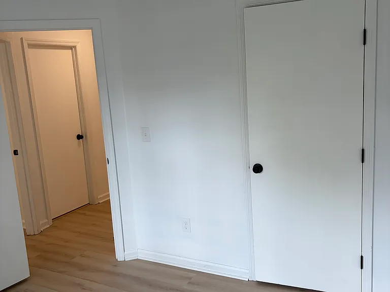 520 Michigan St — Photo 23