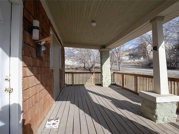 4th image of 8506 Highland Ave