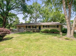 7211 Forest Ct, Windsor Heights, IA 50324