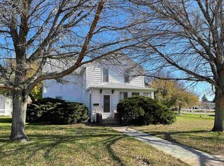 1406 N Jefferson St, Lexington, NE 68850