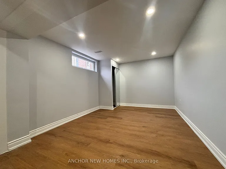 24 Fletcher Pl — Photo 5