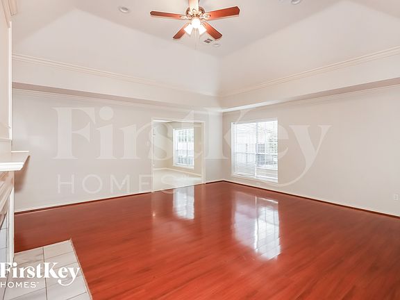5th image of 4111 Quiet Glade Ct
