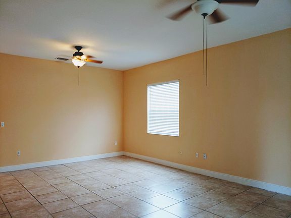 5th image of 2449 SW Savage Blvd