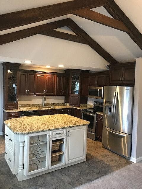 Brand new kitchen with all stainless steel appliances!
