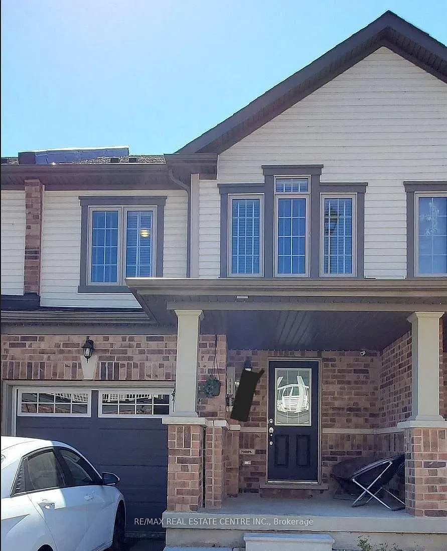 3 bed, $2,700 — Photo 1