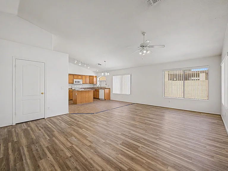 4649 E Augusta Ave — Photo 6