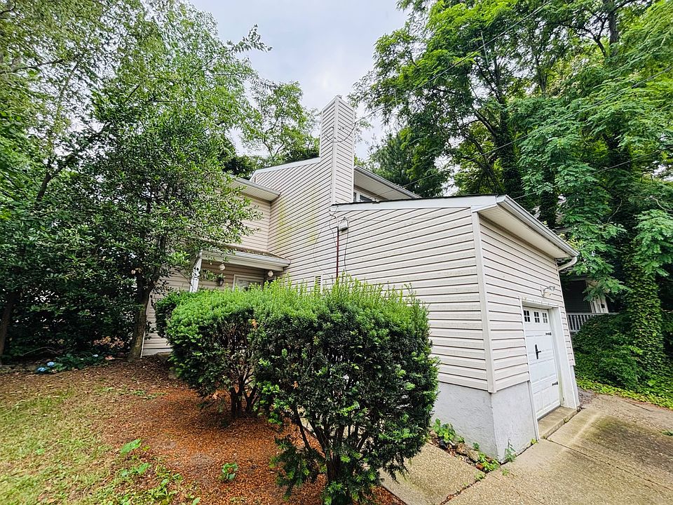 1st image of 3 Altamont Ave #1