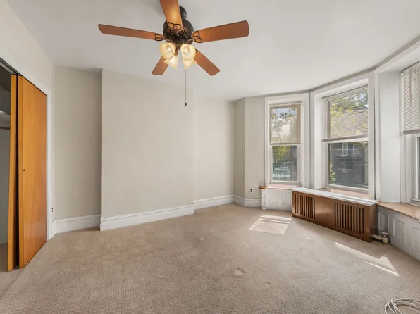 977 52nd Street image 16 of 21