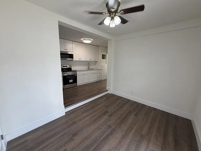 110 NE Monroe Cir N #4 — Photo 2