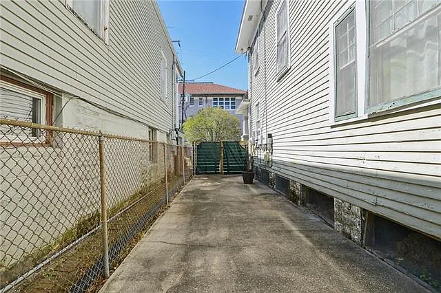 4227 Saint Ann St — Photo 17
