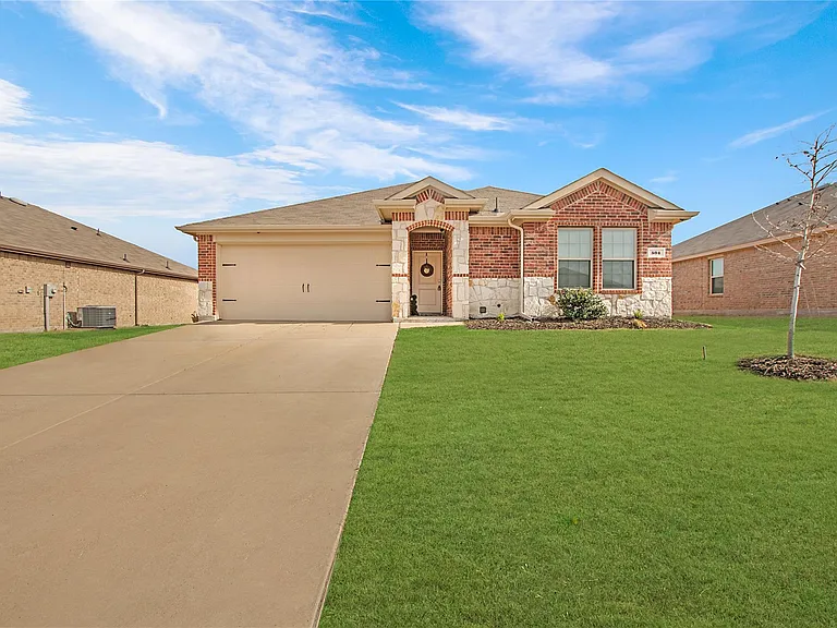 504 Silo Cir — Photo 3