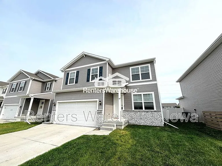 602 Elizabeth Ln NW — Photo 4