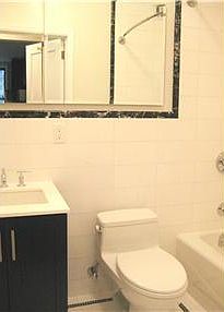 3rd image of 210 W 70th St APT 1106