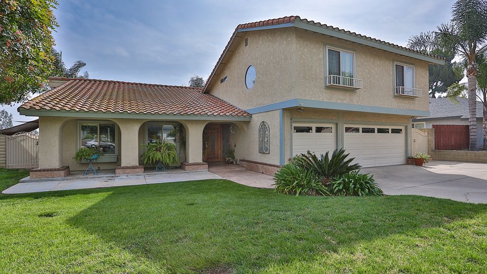 1st image of 9405 Alta Loma Dr
