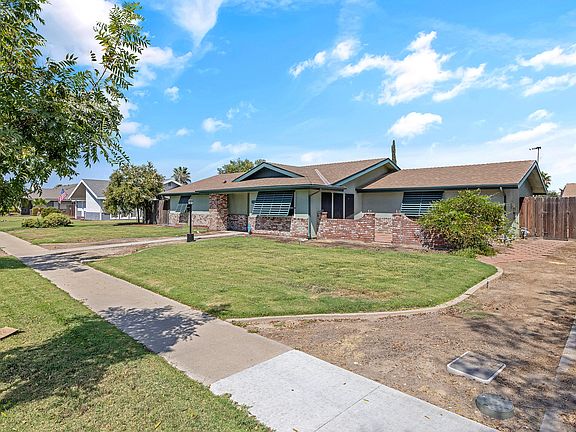 3rd image of 2133 N 10th Avenue