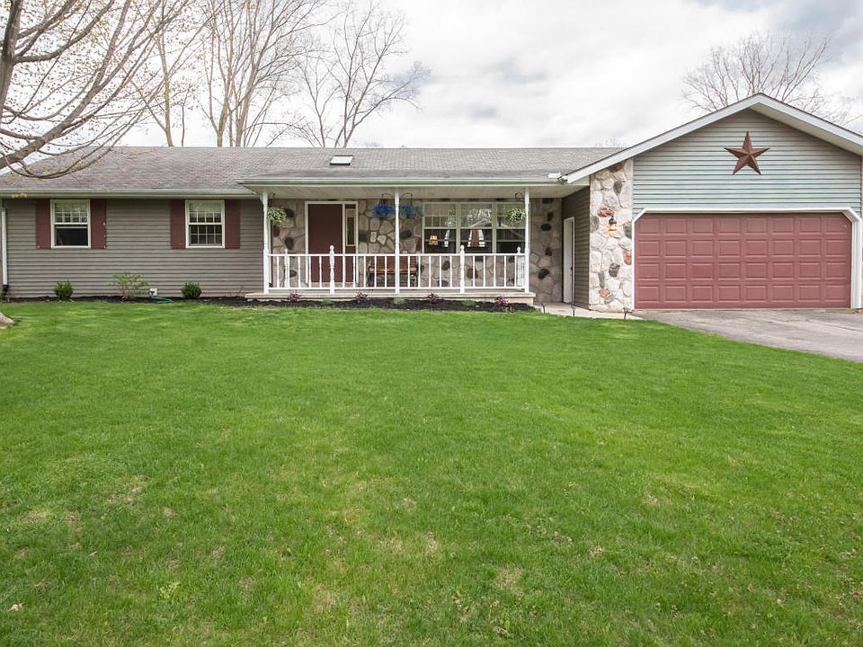 1st image of 4055 Silver Oaks Dr