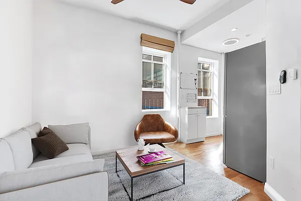 Sold by Bond New York | media 1