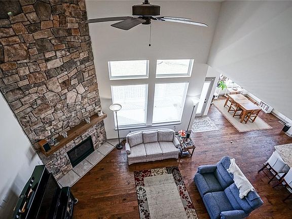 4th image of 14990 Dawnhaven Dr
