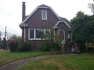 101 NW 73rd St, Seattle, WA 98117