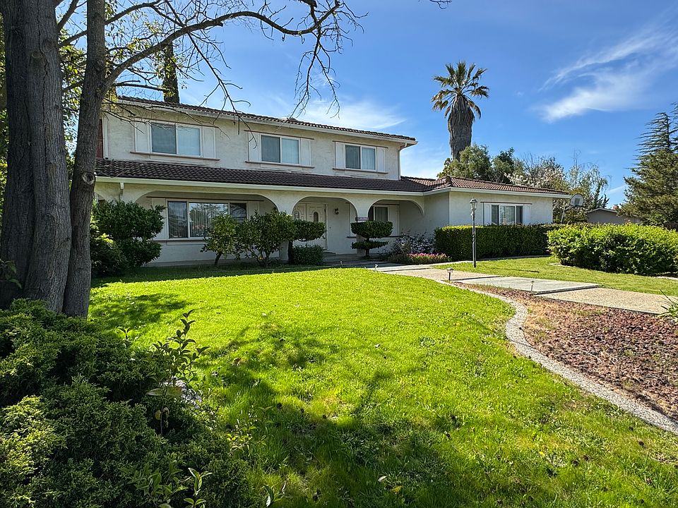 1st image of 20200 Marilla Ct