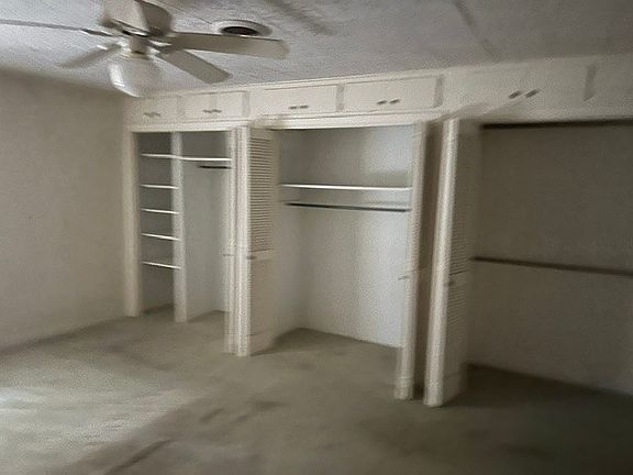 4th image of 1203 Clover Ln