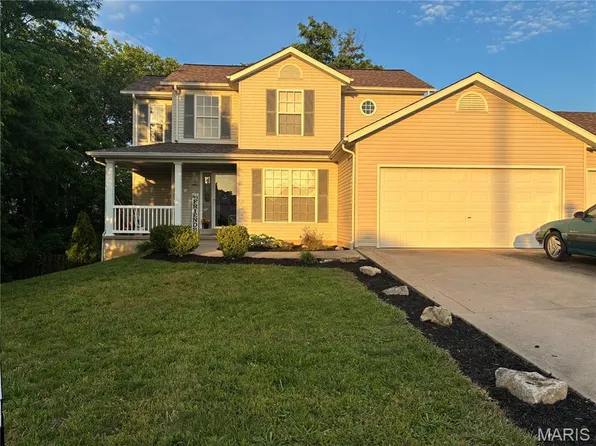 1441 Sleepy Hollow Dr, Troy, MO 63379