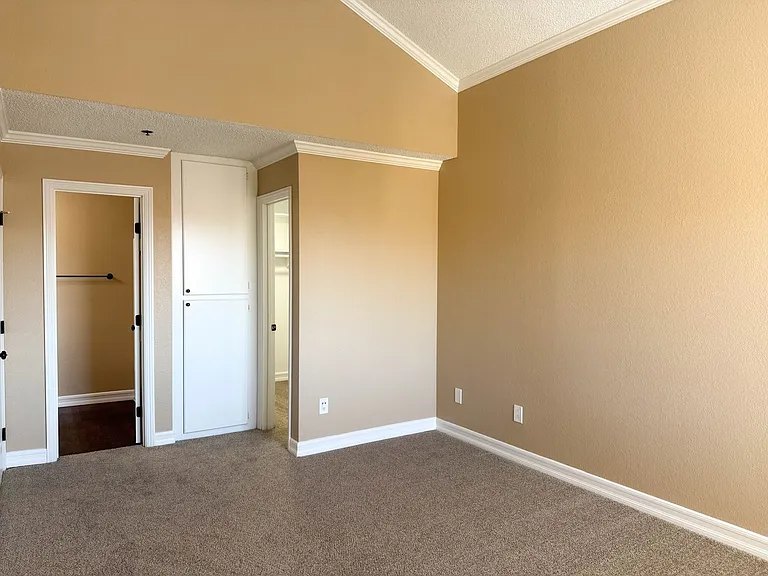 One park Apartments — Photo 43