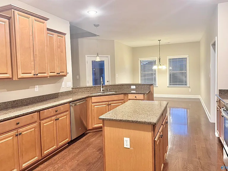 104 Brighton Park Way — Photo 6
