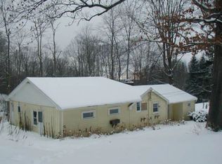 6326 Madison Rd, Thompson, OH 44086