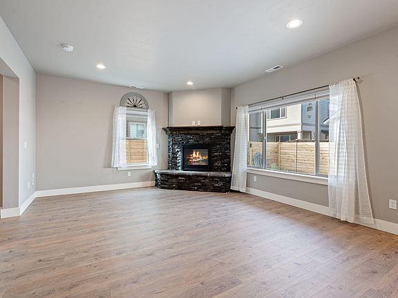 3rd image of 20606 SE Slate Ave
