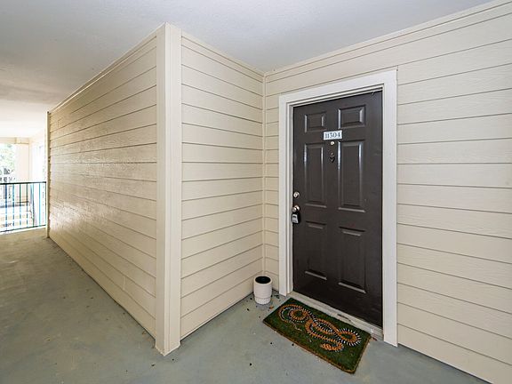 2nd image of 700 Daniel Ellis Dr APT 11304
