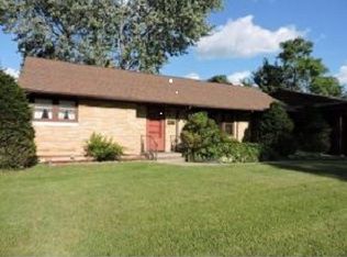 330 N Harrison St, Waupaca, WI 54981
