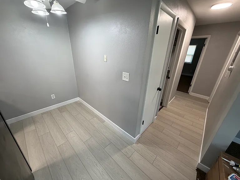 1730 Bristol Dr #4 — Photo 8