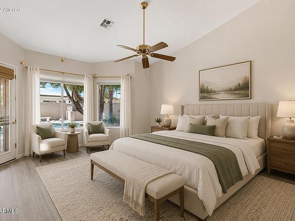 3rd image of 3689 E ENCINAS Avenue