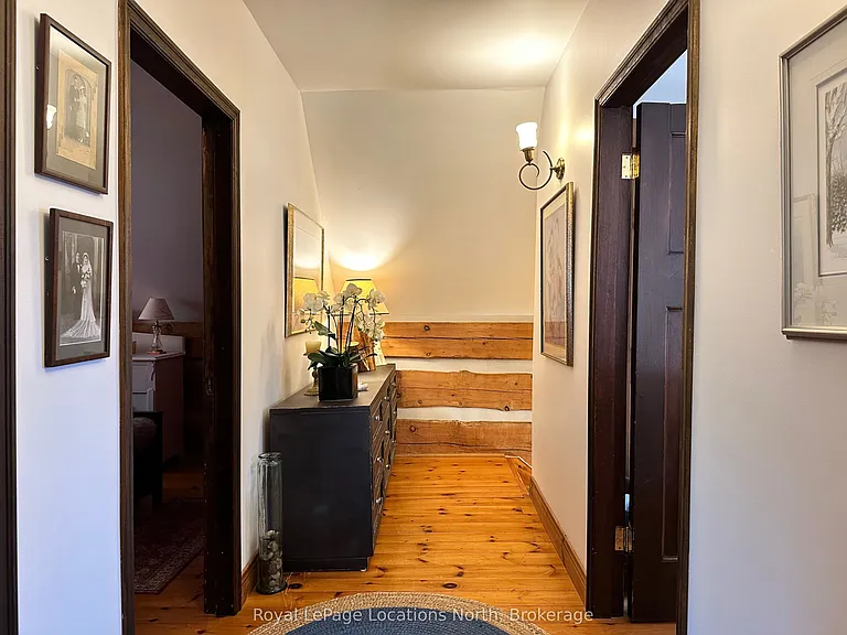 115 Tyrol Ave — Photo 20