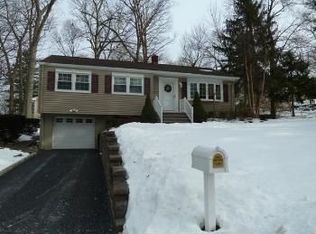 3 Beech Ct, Ringwood, NJ 07456