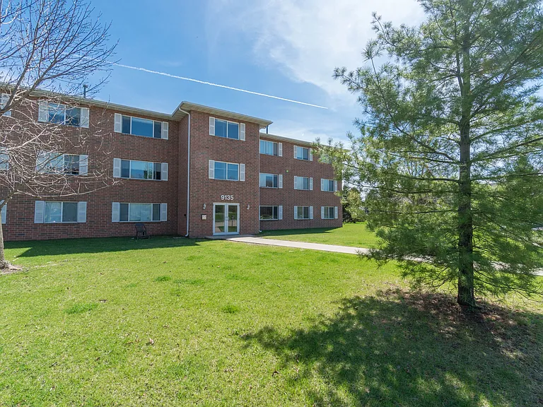Campus Court Condos - 9025-4 — Photo 17