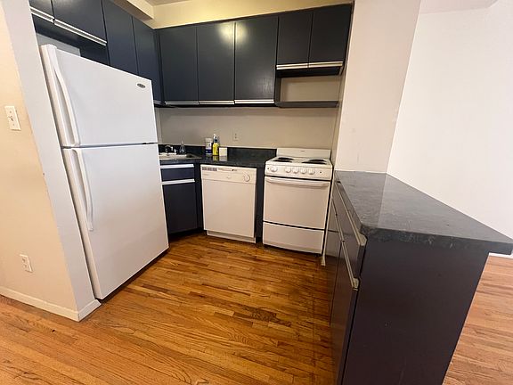 4th image of 422 E 89th St APT 7D